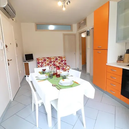 Casa Vacanze Claudia A 6 Posti Apartmán *